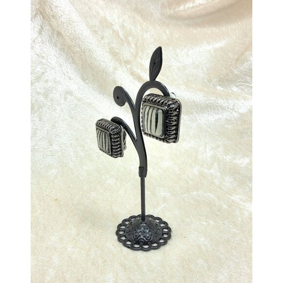 Vintage Square Zebra Print Dark Antiqued Finish Clip on Earrings . 75" - Picture 2 of 4